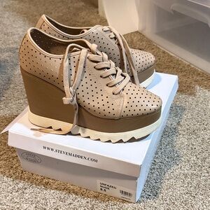 Steve Madden Women's Beige Platform Sneakers